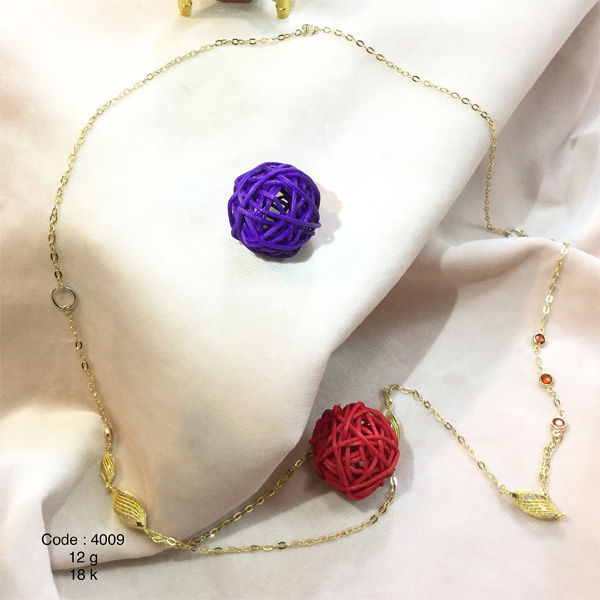 Tolue Yase Sepahan Co. Necklace